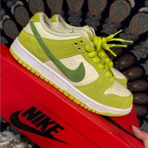 Green Apple Nike SB Dunks